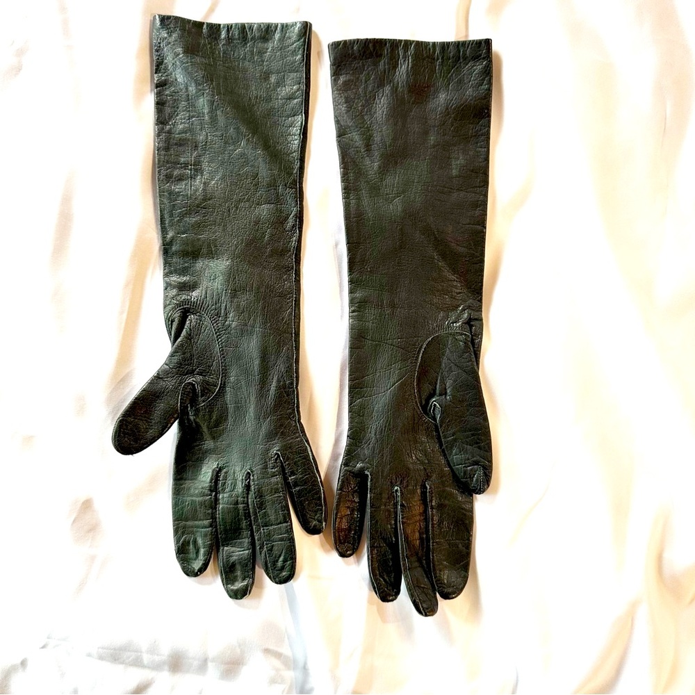 Vintage Black Leather Gloves